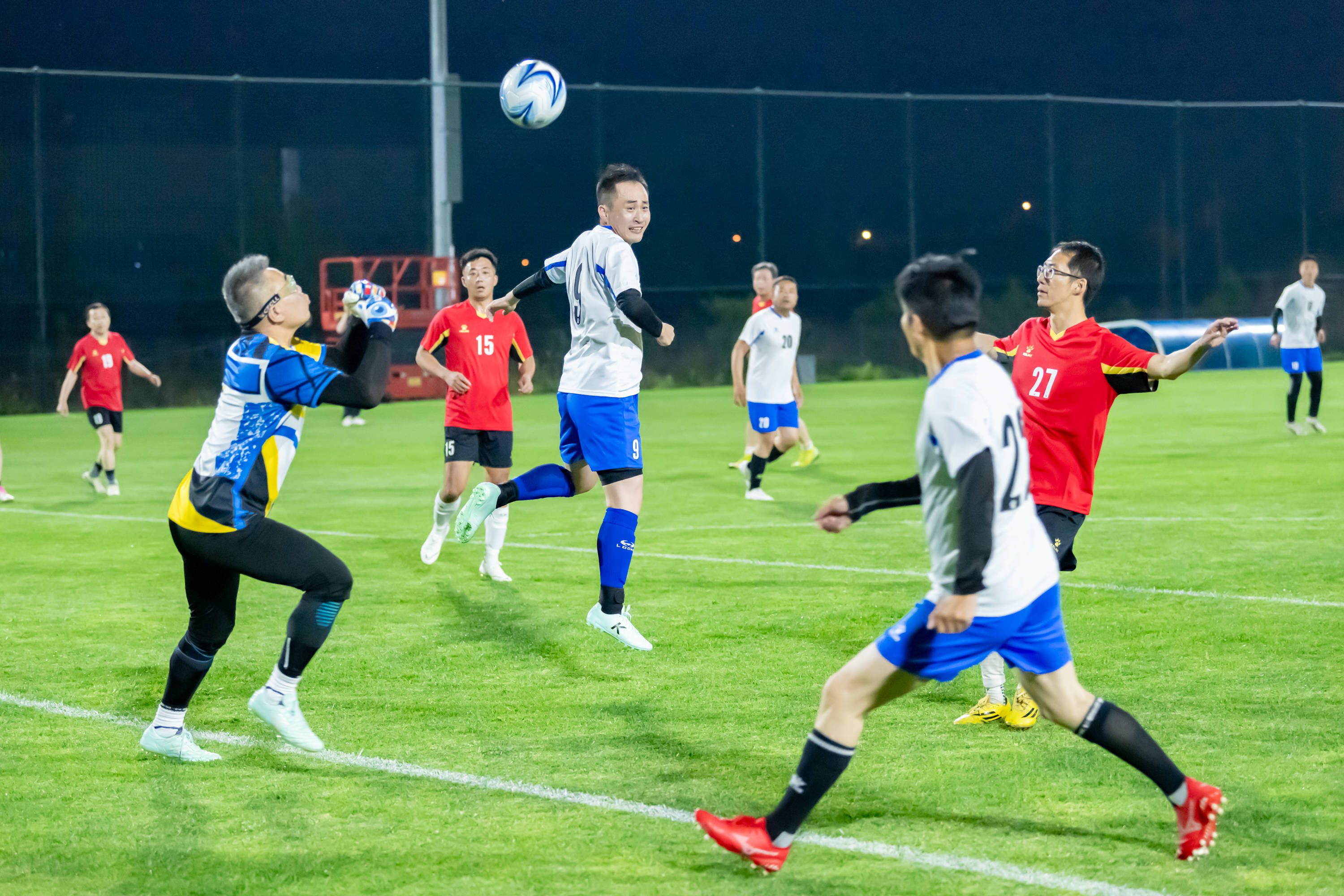 结合目前各 结合目前各