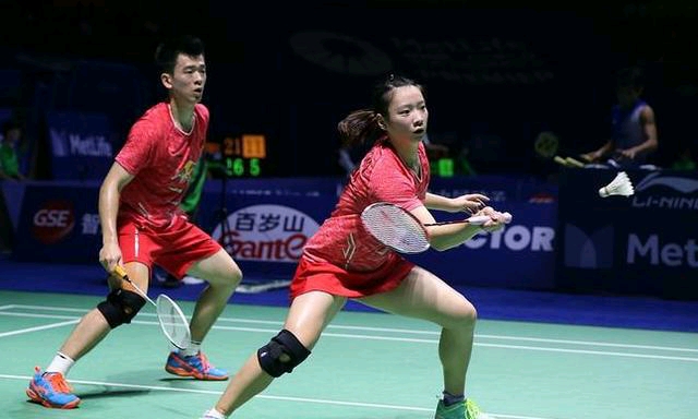 深厚板凳深 深厚板凳深